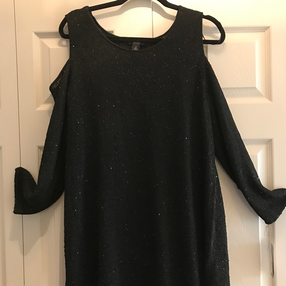 🎉Alfani Black Knit Sparkle Top-NO OFFERS!